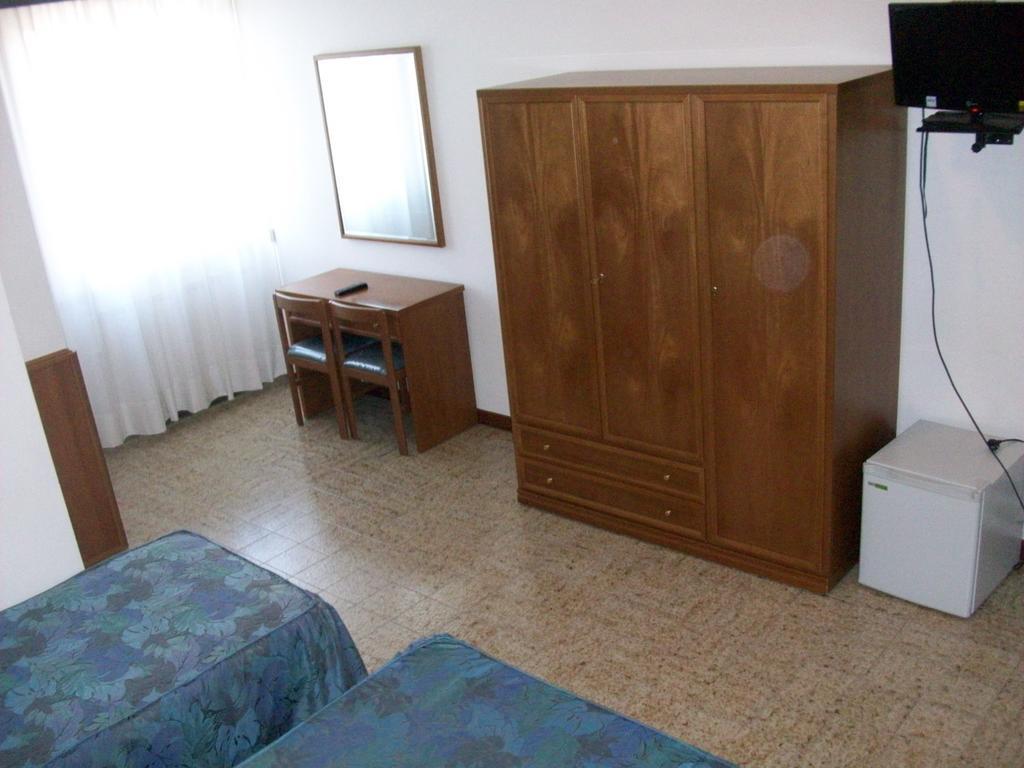 סינאלונגה Hotel Santorotto Di Fabio Terrosi חדר תמונה