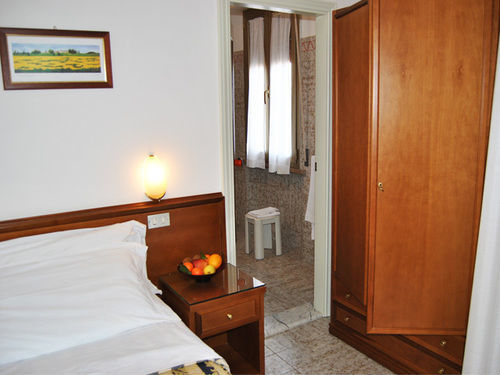 סינאלונגה Hotel Santorotto Di Fabio Terrosi מראה חיצוני תמונה